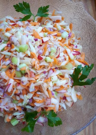 Bunter Gemüsesalat