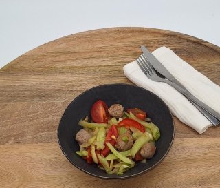 Fenchel mit Bratwurstbällchen