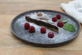 Mohnkuchen mit Beeren