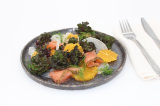 Salat mit Flower Sprouts und Lachs